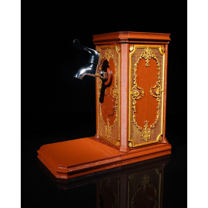 Distributeur De Whisky Baroque – Style Chêne Vieilli & Ornements Dorés