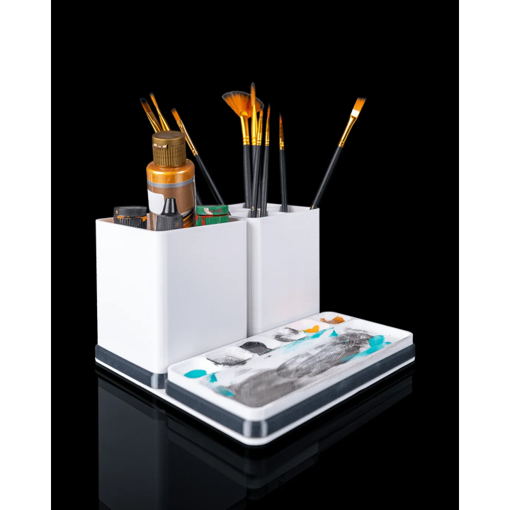 Établi de l’artiste - Rangement et palette – vue 2