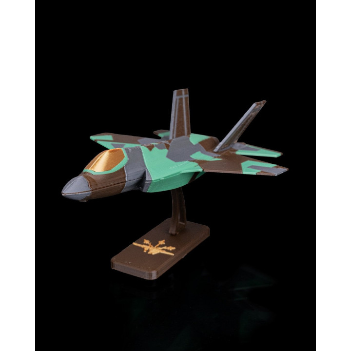 Nxt-5 Multirole Fighter – Maquette Avion De Chasse Sur Socle