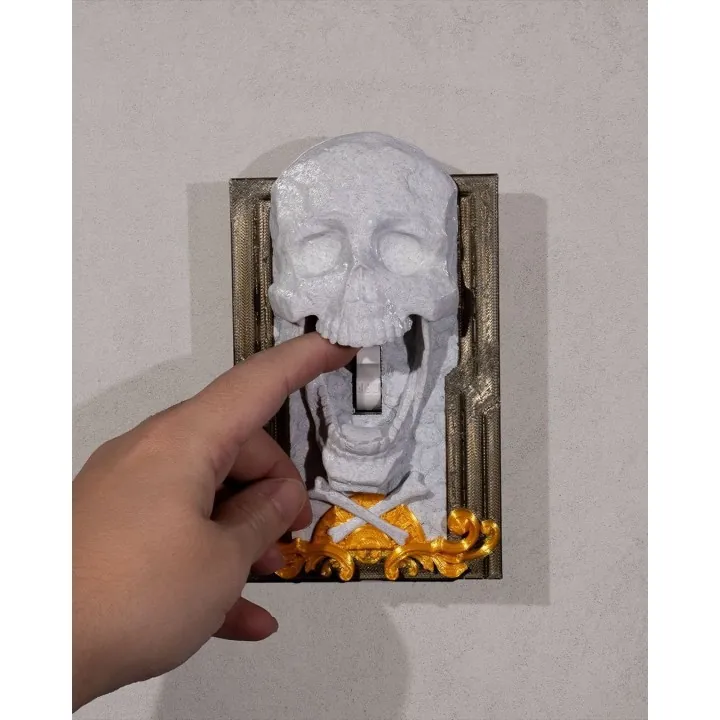Cache Interrupteur Tête De Mort "Last Wickie" – Décoration Gothique