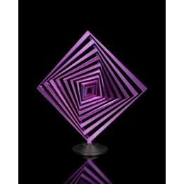 Enchant – Sculpture Géométrique Hypnotique