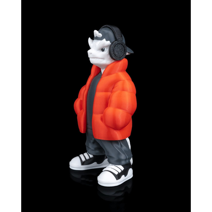 Korbr'Anul "Bryan" – Figurine Démon Streetwear Avec Casque