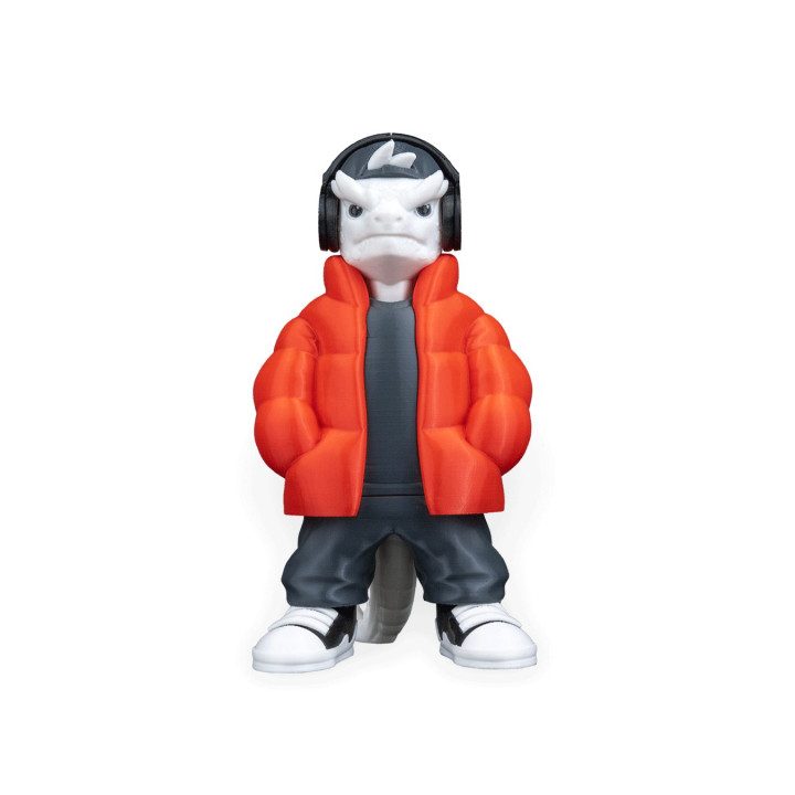 Korbr'Anul "Bryan" – Figurine Démon Streetwear Avec Casque