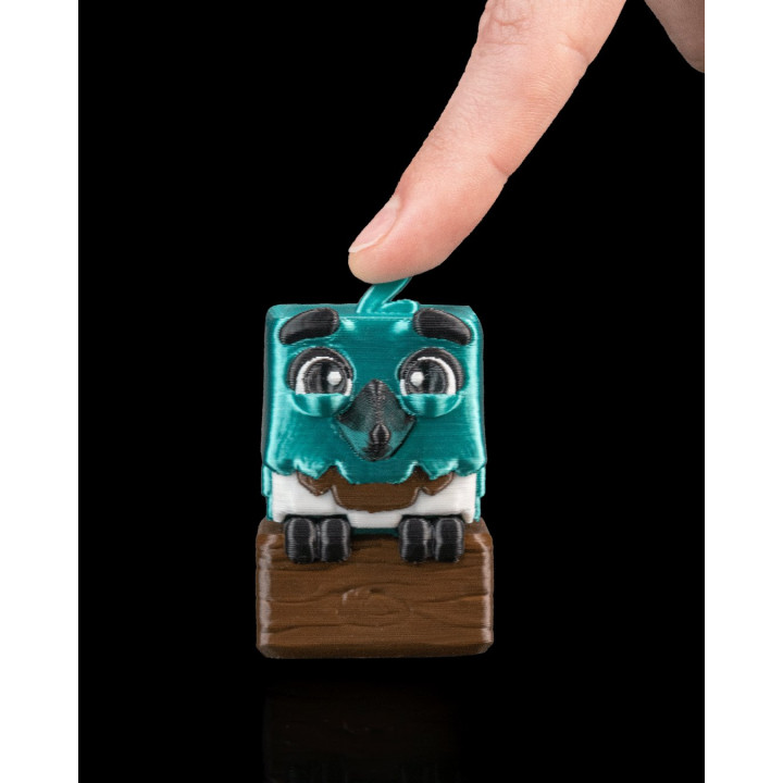 Humming Qbird – Figurine Oiseau Cubique Turquoise Sur Bûche