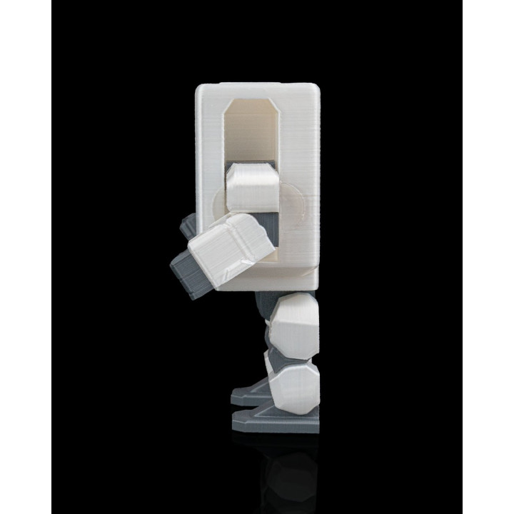 Ramble – Le Robot Pc Rétro Articulé Qui Prend La Pose