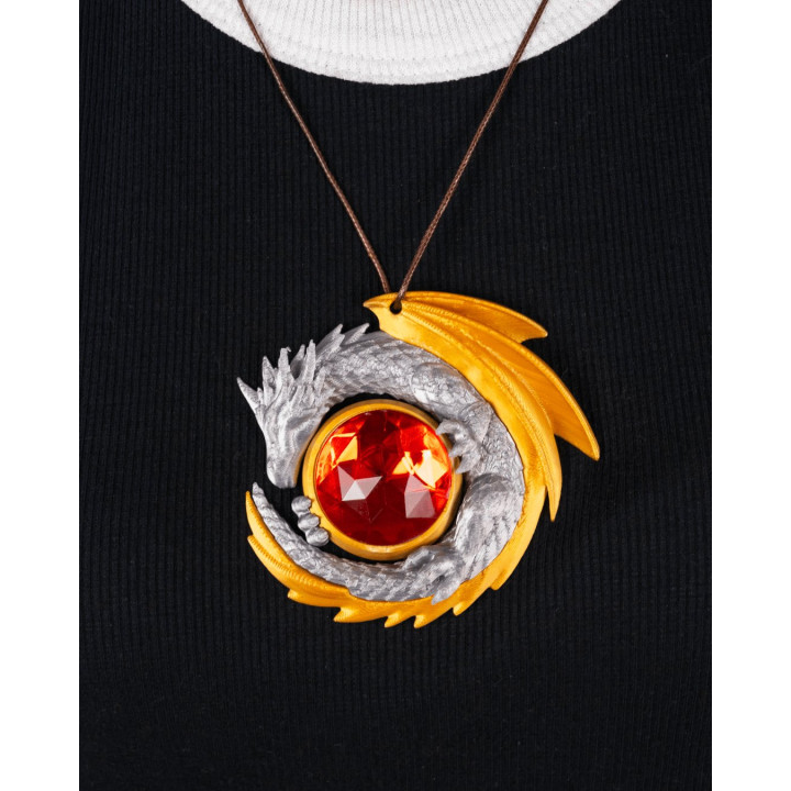 Pendentif Dragon & Gemme Rouge – Le Trésor De L'Aventurier