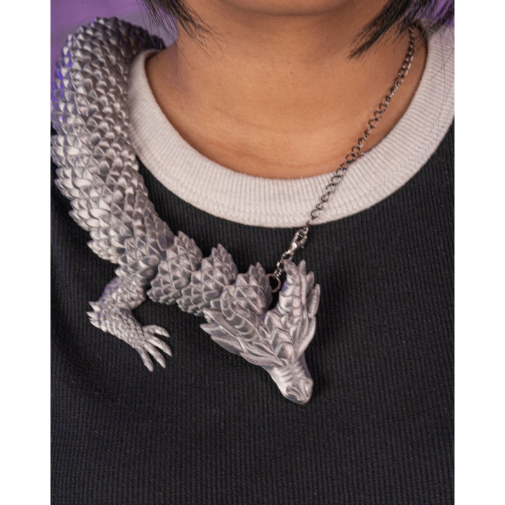 Collier Dragon Wyrm Embrace – Serpent Draconique Articulé