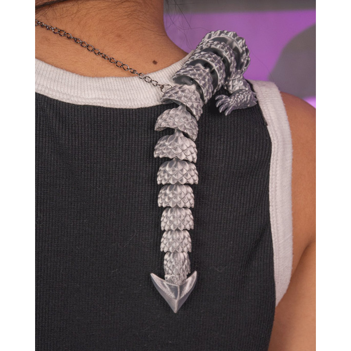 Collier Dragon Wyrm Embrace – Serpent Draconique Articulé