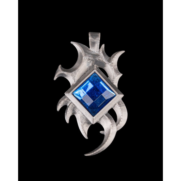 Pendentif Arcane Core – Bijou Fantastique Avec Gemme Bleue