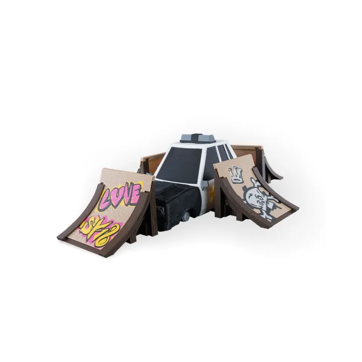 Skatepark Avec Voiture De Police – Fingerskate Urbain