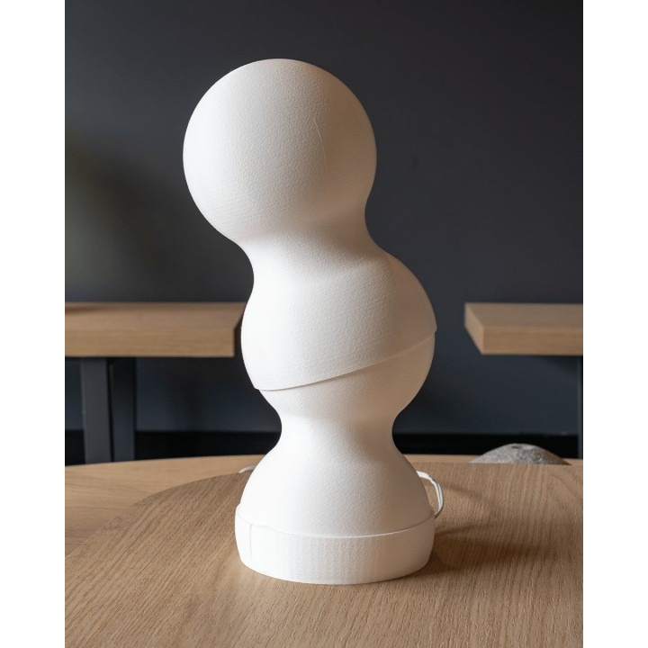 Lampe De Table Aura – Lumière Douce & Design Sculptural