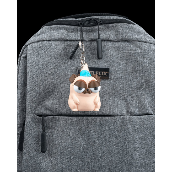 Porte-Clés Carlin Cone Of Shame – Figurine Bouledogue Bougon