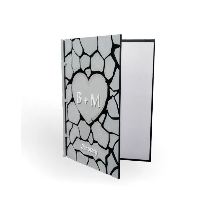 Album Scrapbook Personnalisable – Cœur & Initiales