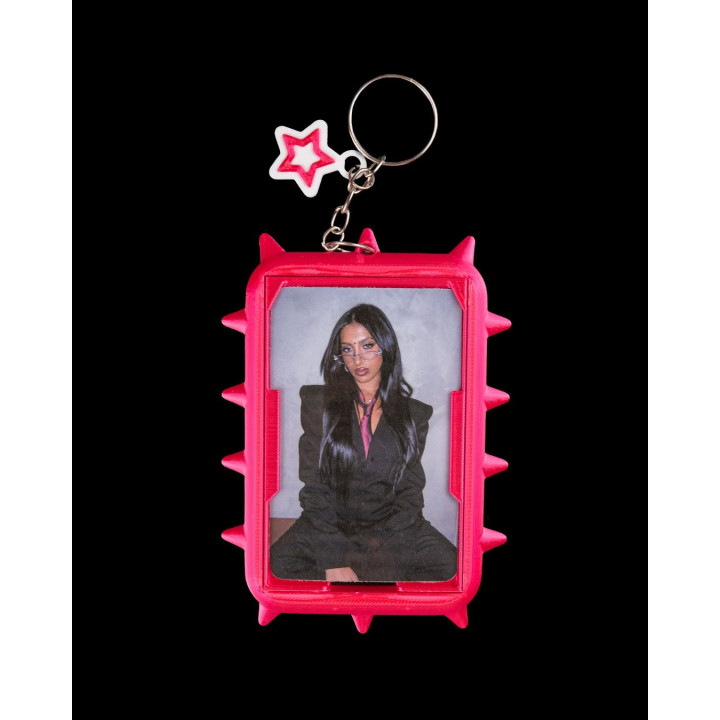 Porte-Clés Pop Future – Porte-Photocard & Contenant Rose Fuchsia
