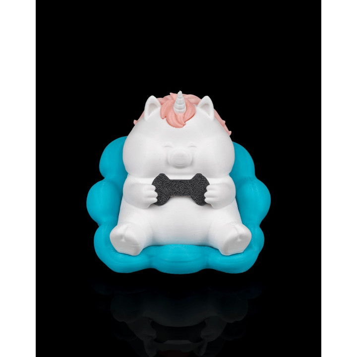 Chubby Unicorn Gamer – Figurine Licorne Joueuse Sur Nuage