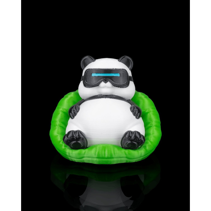 Chubby Panda – Figurine Panda Dodu Avec Lunettes Vr Sur Coussin