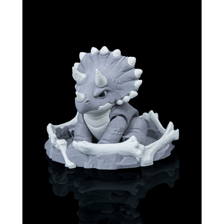 Bébé Tricératops Qui Éclot – Figurine Dinosaure Surprise Dans Son Œuf