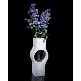 Nallo Vase