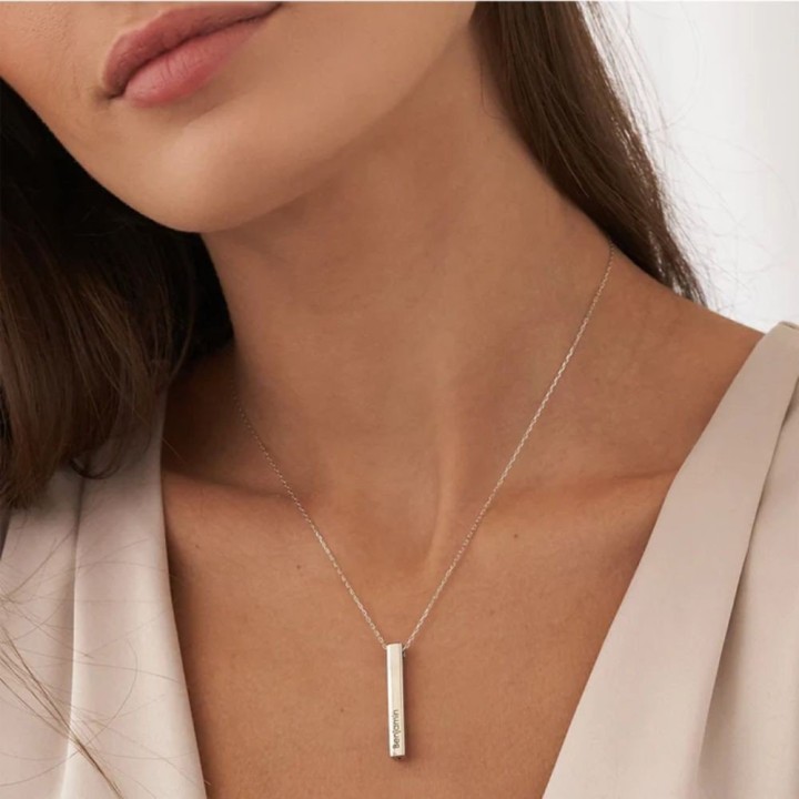 Collier barre verticale acier inoxydable rosé doré | Maison Drabiec