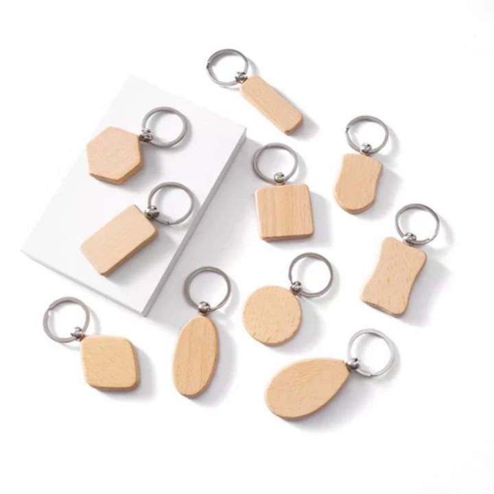 Porte-clé en bois à graver — forme assortie, personnalisé | Maison Dra