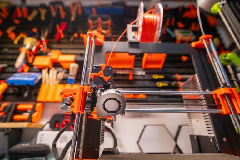 DÉBUTER ET RÉUSSIR L'IMPRESSION 3D EN RÉSINE : UN GUIDE DE SÉCURITÉ