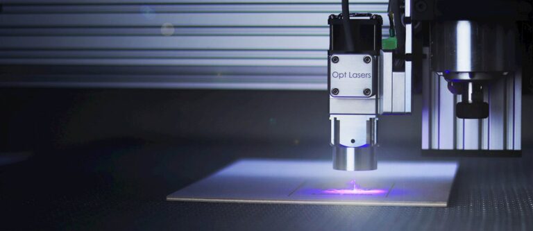 Découvre les matériaux compatibles laser et assure ta sécurité